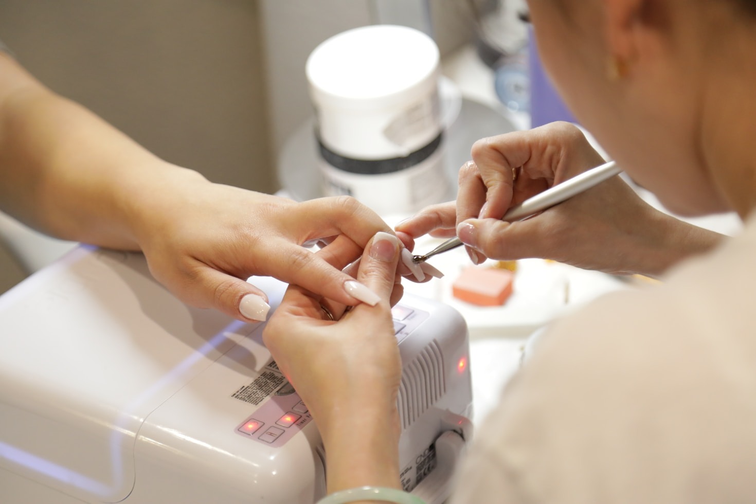 Top Benefits of Choosing Premium Nail Services